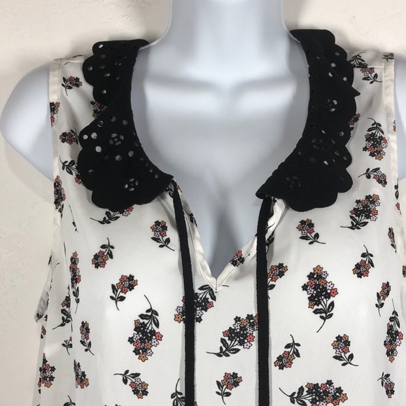 LC Lauren Conrad white floral sleeveless blouse M - Picture 2 of 6
